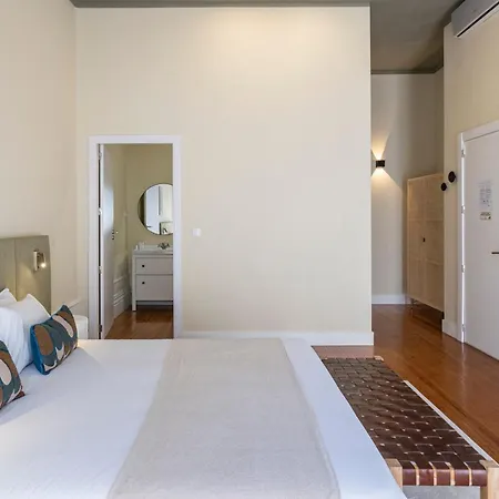 Bonjardim By Lovelystay