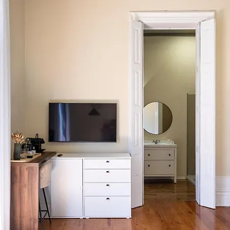 Bonjardim By Lovelystay Apartment