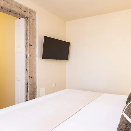 Bonjardim By Lovelystay Apartment *