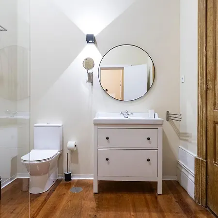 Bonjardim By Lovelystay