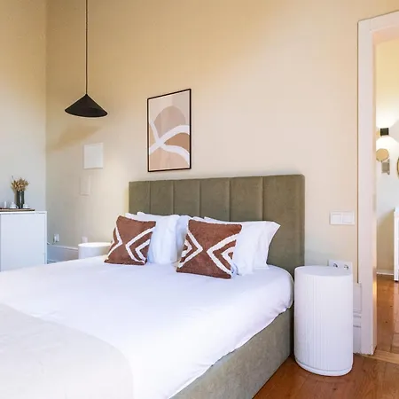 Bonjardim By Lovelystay