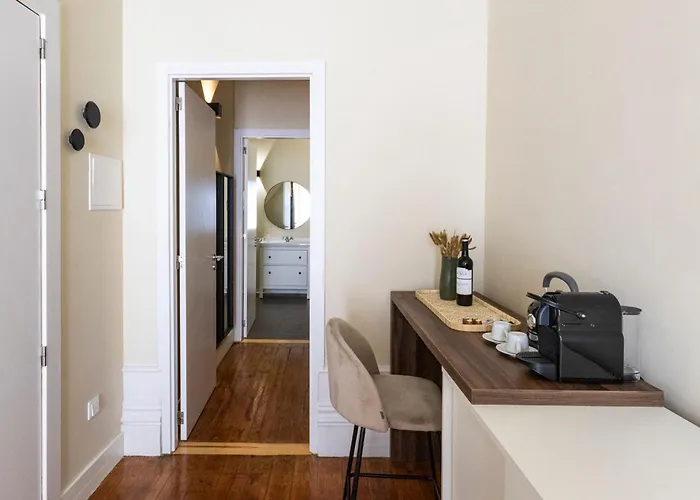 Bonjardim By Lovelystay