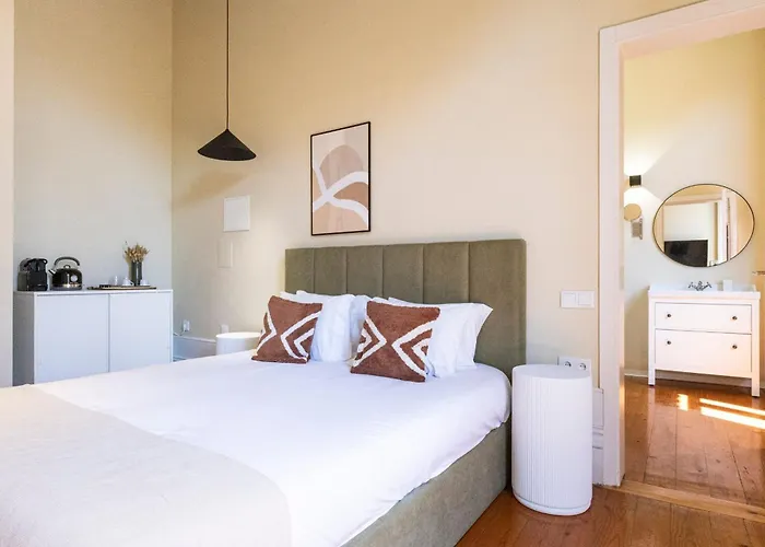 Bonjardim By Lovelystay