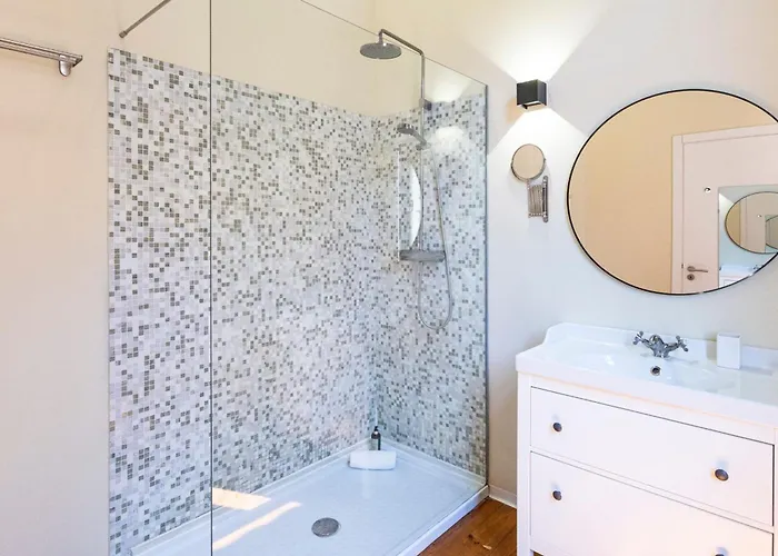 Bonjardim By Lovelystay *